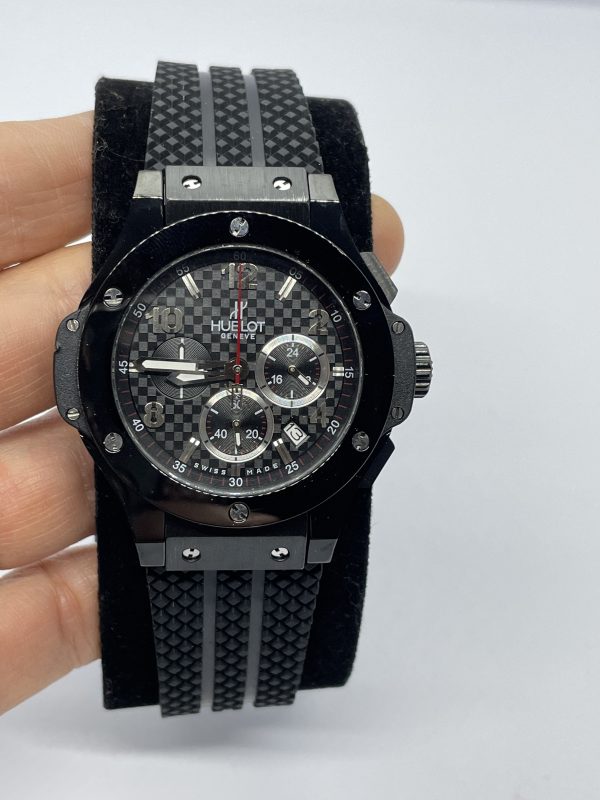 Hublot E33
